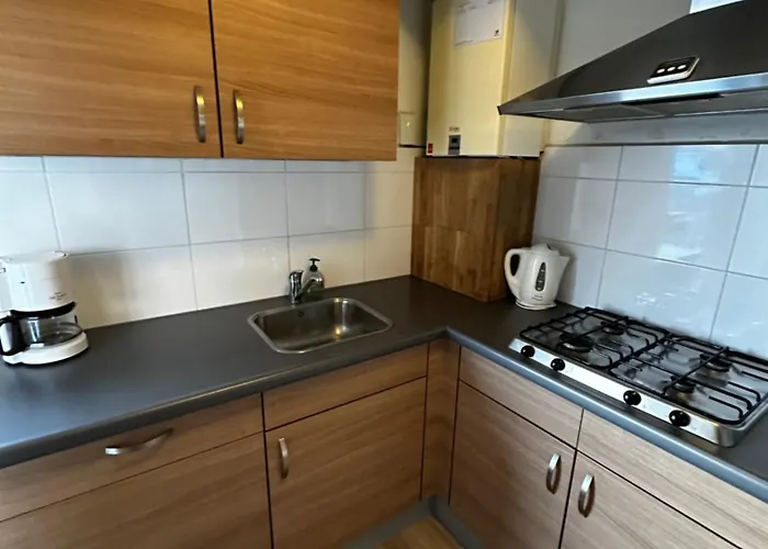 Appartement Lovely 2-bedroom With Balcony *