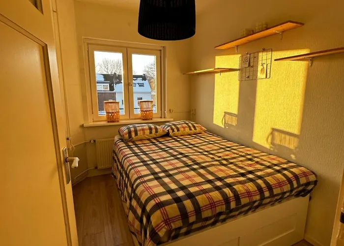 Appartement Lovely 2-bedroom With Balcony *